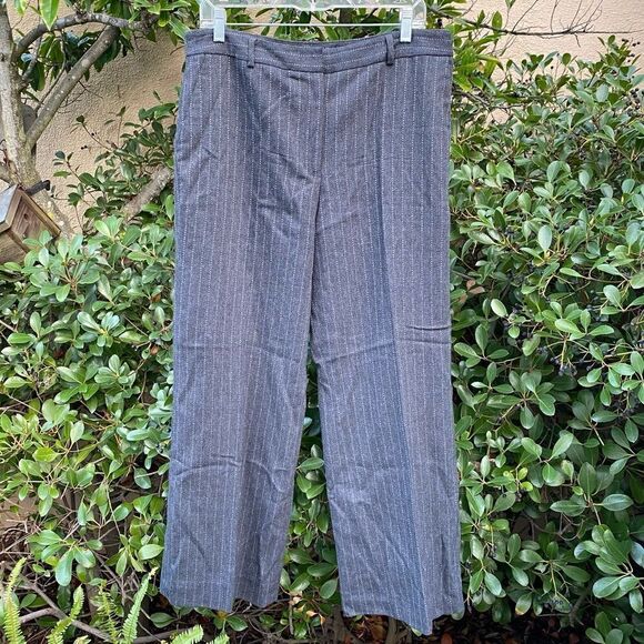 Ann Taylor Factory Store Wool Gray/Blue Pinstriped Pants. Size 12. EUC! - Picture 1 of 5
